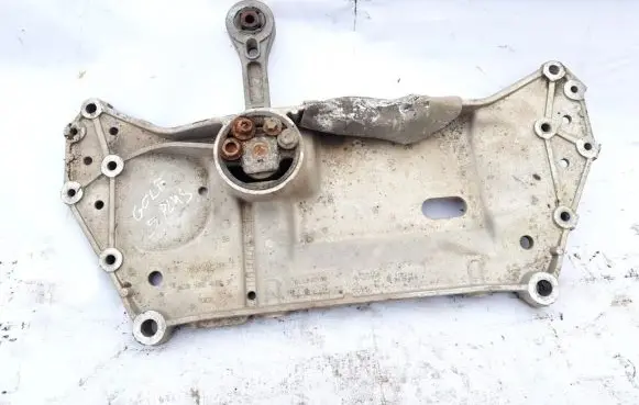 Volkswagen Golf Plus Front subframe 1k0199369f