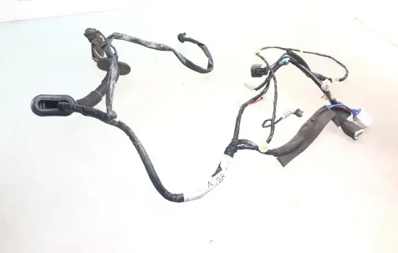 Mitsubishi Pajero Sport I Front door wiring loom 8512A398 5Y32025