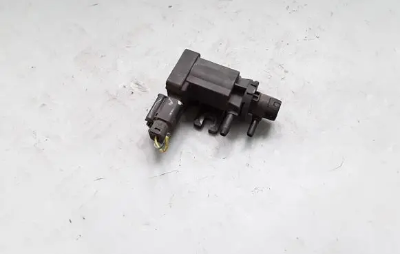 Citroen C3 Picasso Turbo solenoid valve 9652570180