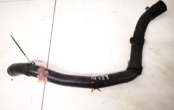 Audi A4 S4 B6 8E 8H Engine coolant pipe/hose