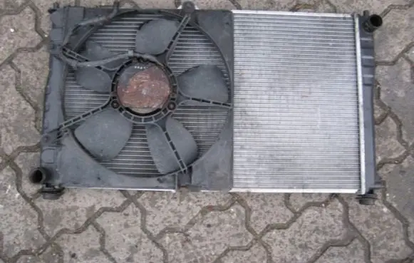 KIA Sedona Radiator set 