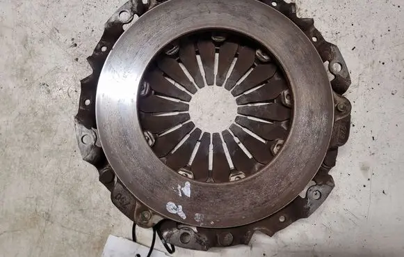 Opel Astra H Pressure plate 90522511