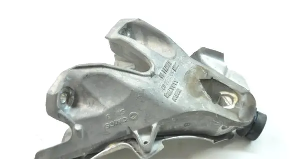 BMW X5 F15 Engine mounting bracket 6864614