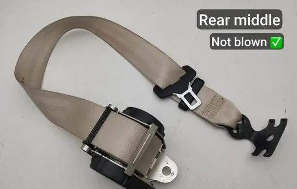Maserati Quattroporte Middle seatbelt (rear) 6700125130