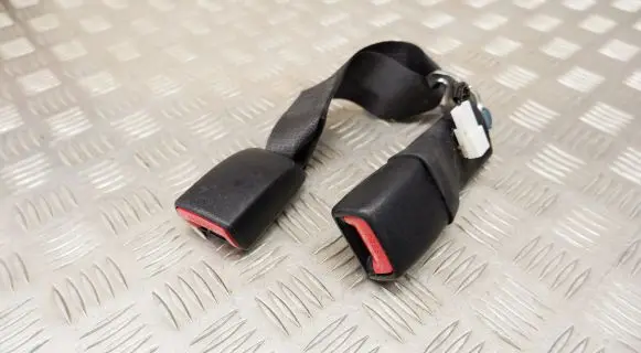 Lexus GS 250 350 300H 450H Middle seatbelt buckle (rear) 7347030070 7347030071