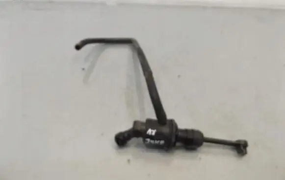 Nissan X-Trail T32 Clutch slave cylinder 