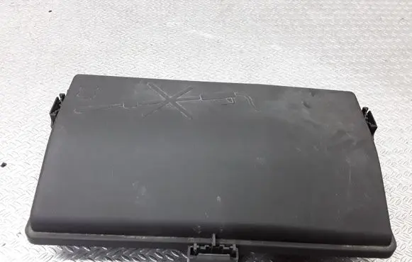 Fuse box cover