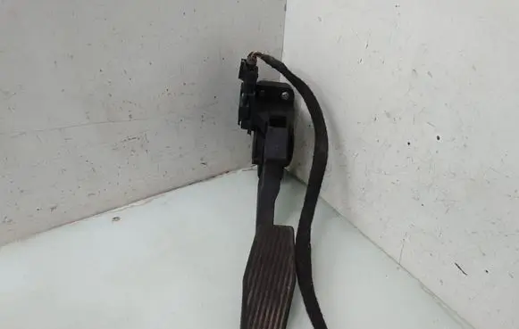 Opel Astra G Accelerator throttle pedal 0281002278