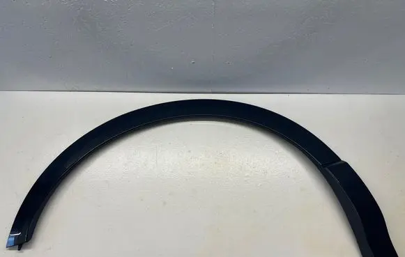 Audi Q6 e-tron Rear door trim (molding) 85H853818A 100306000 100295000