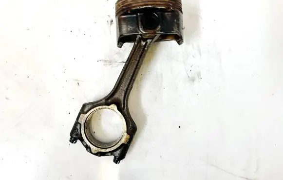 Opel Mokka Piston with connecting rod
