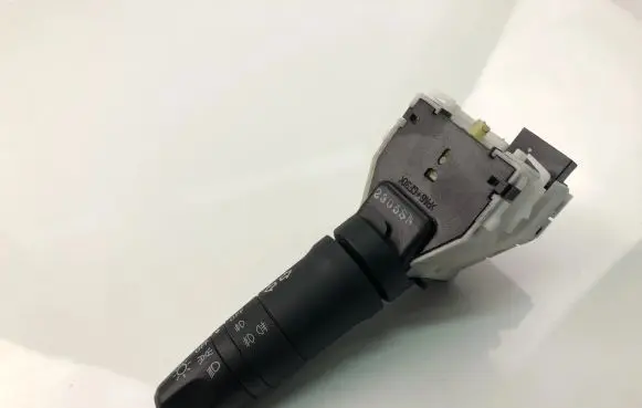 Nissan Qashqai Indicator stalk 14425