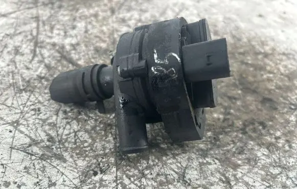 Mercedes-Benz E W212 Electric auxiliary coolant/water pump A2118350028