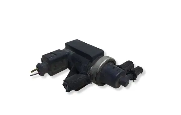 Volkswagen Golf IV Turbo solenoid valve 1J0906627KASACJ 1J0906627