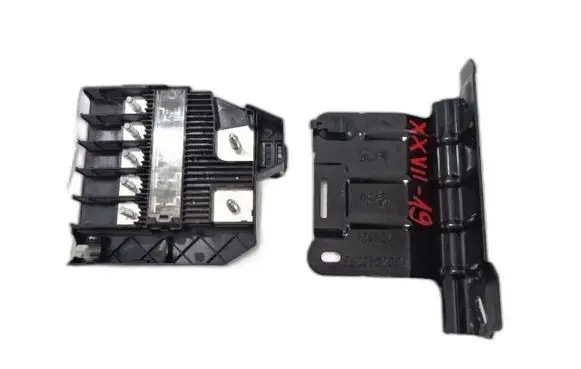 Citroen C4 III e-C4 Fuse box set 9823532880