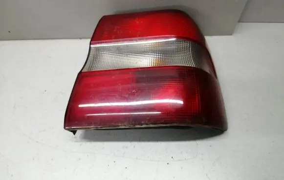 Volvo S70 V70 V70 XC Rear/tail lights 9151630 9151632