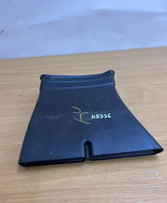 BMW X5 E70 Cabin air duct channel 06947148532 D5336