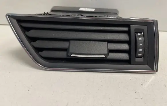 Skoda Superb B8 (3V) Dash center air vent grill 3V0819702D 11350