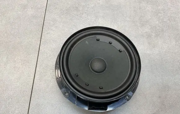 Volkswagen Golf Sportsvan Rear door speaker 5G0035453G