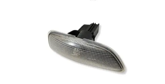 Volvo V70 Front fender indicator light 8658944