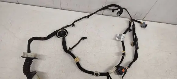 Peugeot 208 Front door wiring loom 9803957980