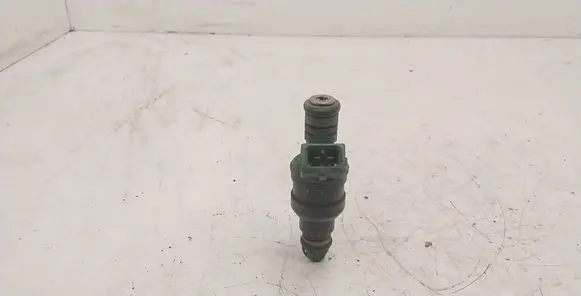 BMW 5 E39 Fuel injector 0280150415