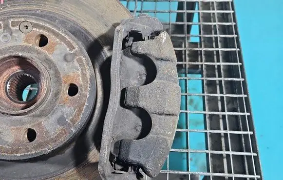 Mercedes-Benz GLK (X204) Front brake caliper IMPRK1448941