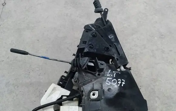Mercedes-Benz A W169 Rear door lock 