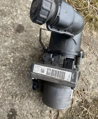 Peugeot 508 Power steering pump 9676154180