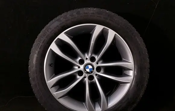 BMW 3 E90 E91 R19 wheel hub/cap/trim 