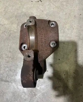 Volvo XC60 Driveshaft support bearing bracket 30787842 U211AC