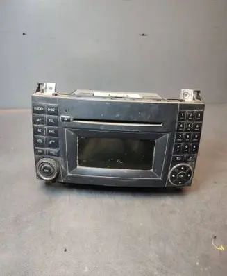 Volkswagen Crafter Radio/CD/DVD/GPS head unit 9068201889 A9068201889