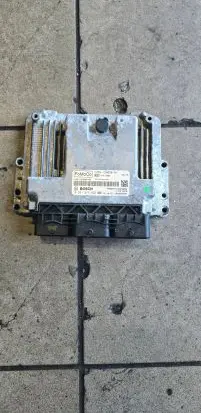 Ford Focus Engine control unit/module CV6Q12A650AH 0281019922