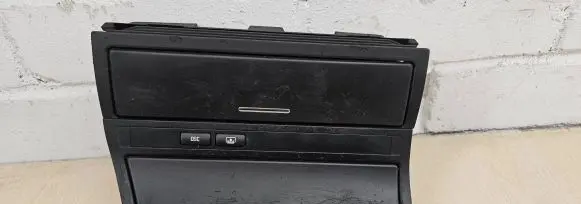 BMW 3 E46 Car ashtray 51168268887a 511682688889
