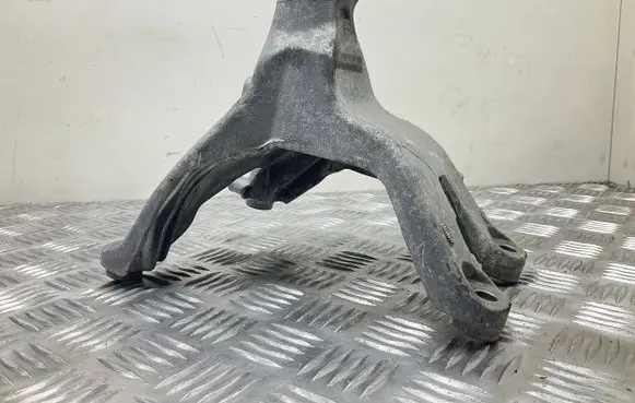 Audi A5 8T 8F Engine mounting bracket 8K0199308BD