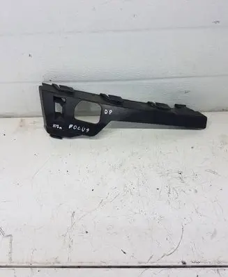 Ford Focus Front bumper mounting bracket 4M5117E856AC