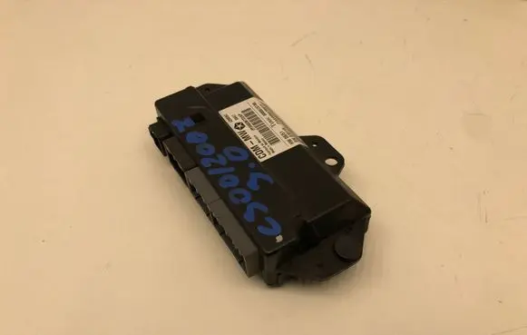 Chrysler 300 - 300C Door control unit/module P56038722AP