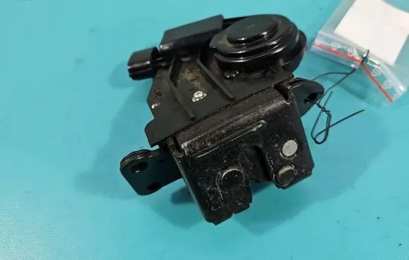 Toyota Verso Tailgate/trunk/boot lock/catch/latch IMPRK1581388