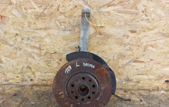 Alfa Romeo 159 Front wheel hub spindle knuckle