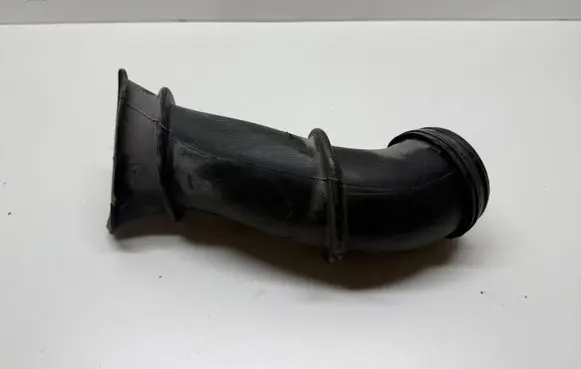 Chevrolet Camaro Air intake hose/pipe 23497383