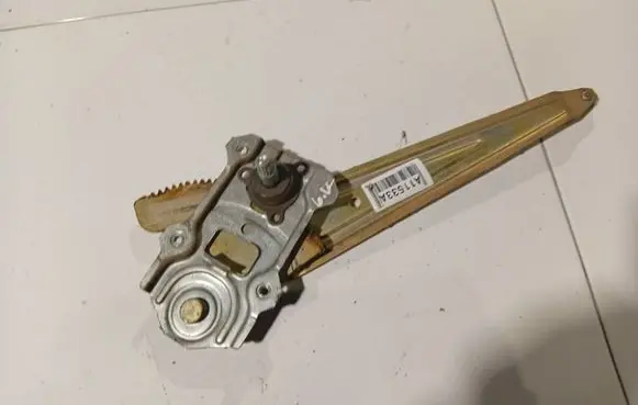 Toyota Yaris Sliding door window regulator with motor