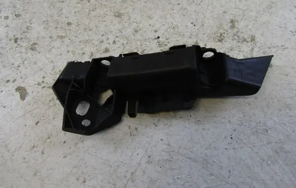 Opel Crossland X Front bumper mounting bracket 13477180