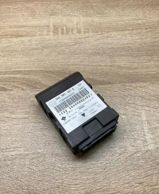 Volkswagen PASSAT B7 Start/Stop control module 3AA905107B