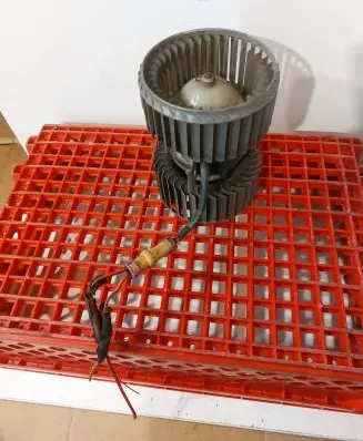Audi A8 S8 D2 4D Heater fan/blower 0130111040