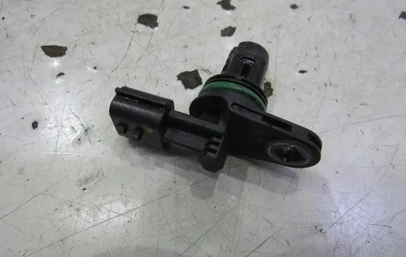 Nissan Qashqai Camshaft position sensor 048140602C