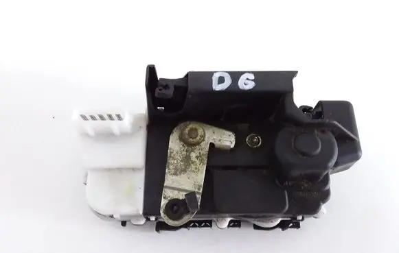 Peugeot 607 Rear door lock