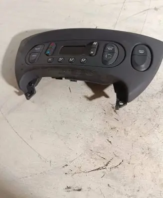 Renault Scenic I Climate control unit 7700435401 69470002 662117F