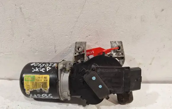 Renault Kangoo II Front wiper linkage and motor 8200409692