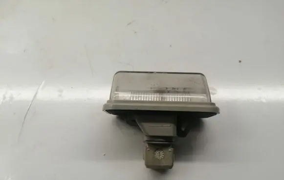 Toyota Avensis T250 Number plate light 8127005042