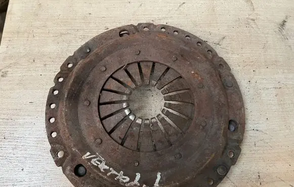 Opel Astra H Pressure plate 