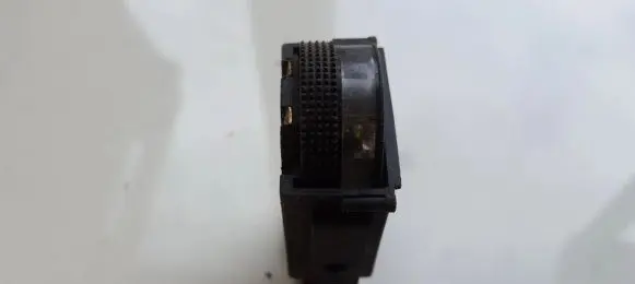 Volkswagen Golf III Headlight level height control switch 1H6941333 04050700